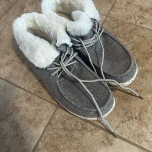 Cozy Gray Fur-Lined Slip-On Hey Dudes